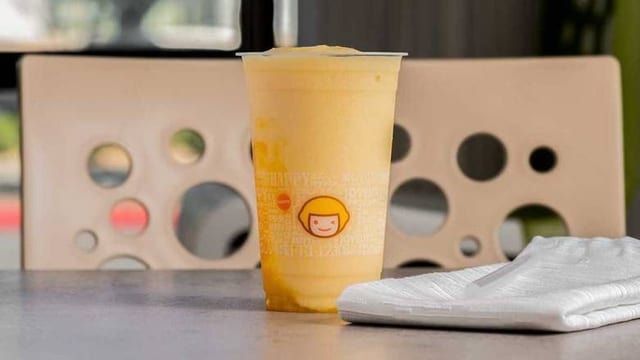 G3. Mango Yakult Smoothie.
